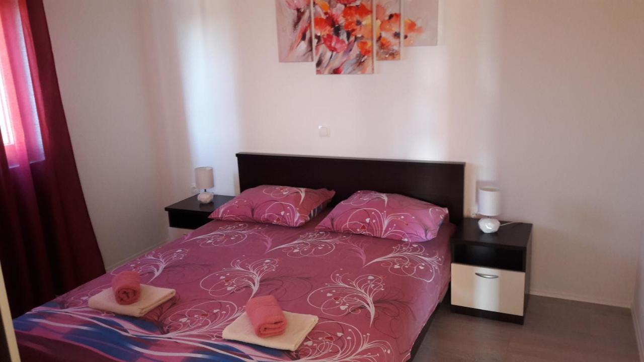 Holiday Home Luka Задар Екстериор снимка